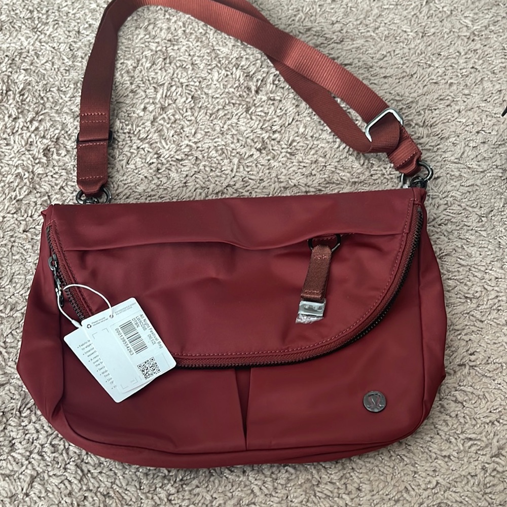 Lululemon All Night Festival Bag